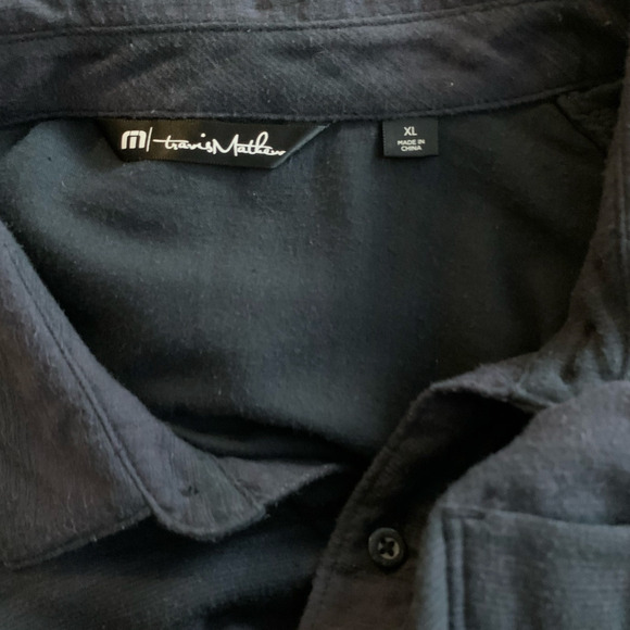 Travis Mathew Shirt Men's Size XL Blue Black Dark Academia Button Down - Picture 3 of 7